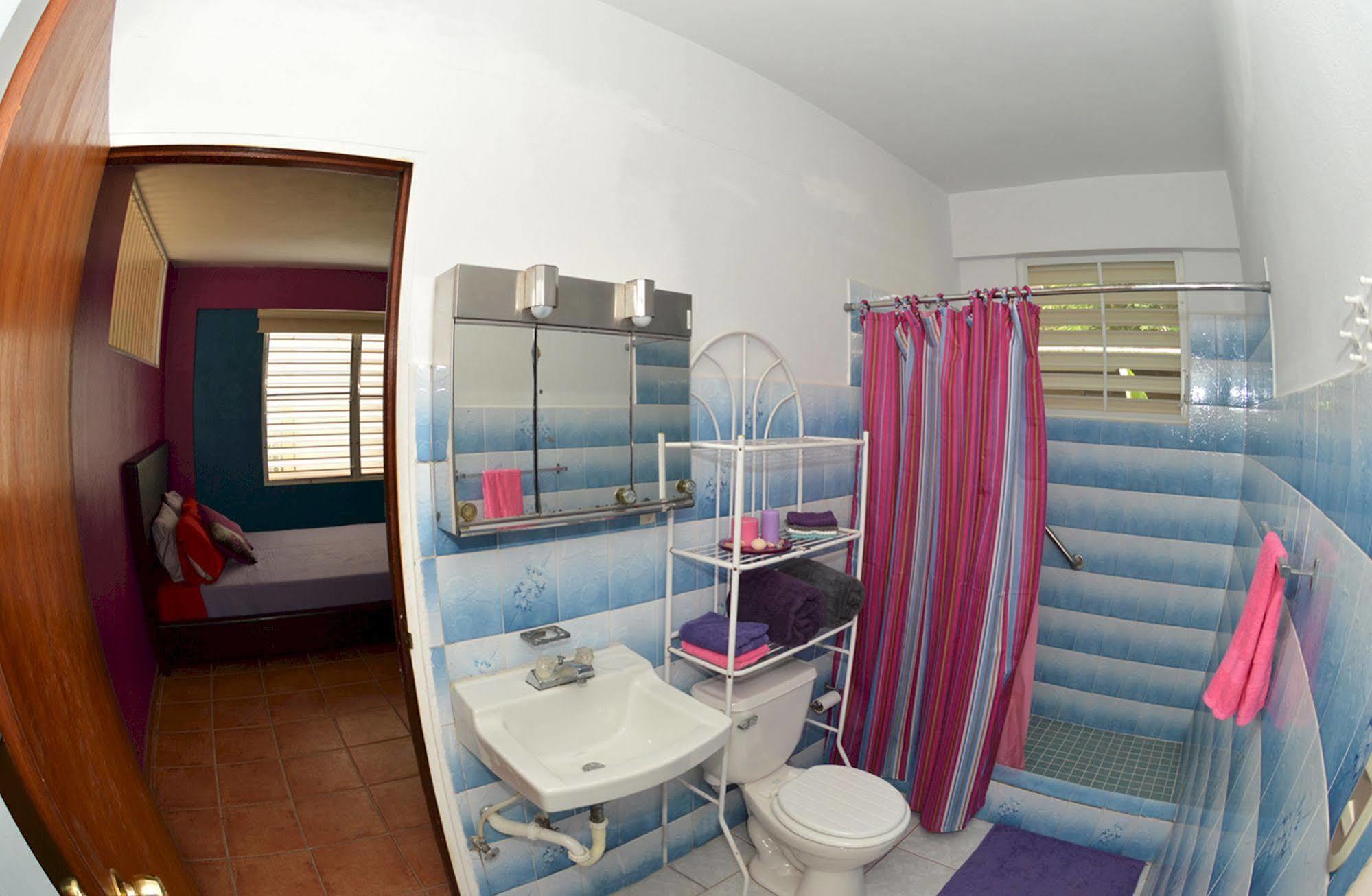 Wssm Surf House Bed & Breakfast Aguadilla Exterior photo